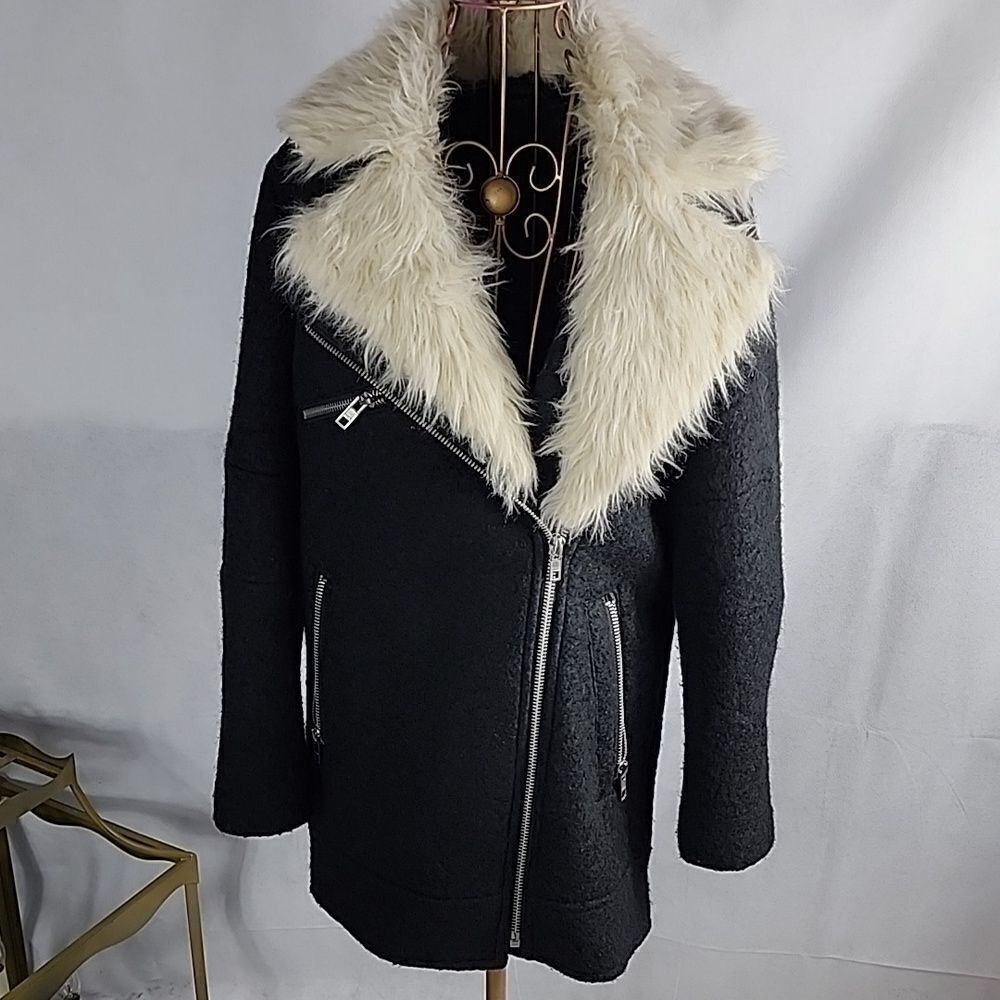 Topshop Faux Fur Collar Coat Assymettrical Zippered Front Size 4